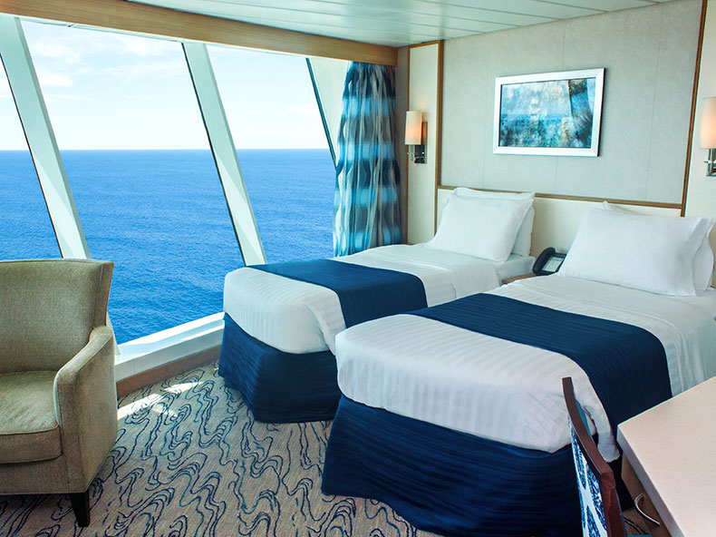 Сьют "Ocean View Panoramic Suite (No Balcony)"