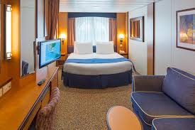 Каюта з вікном "Ocean View Stateroom"