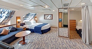 Каюта з вікном "Ultra Spacious Ocean View"