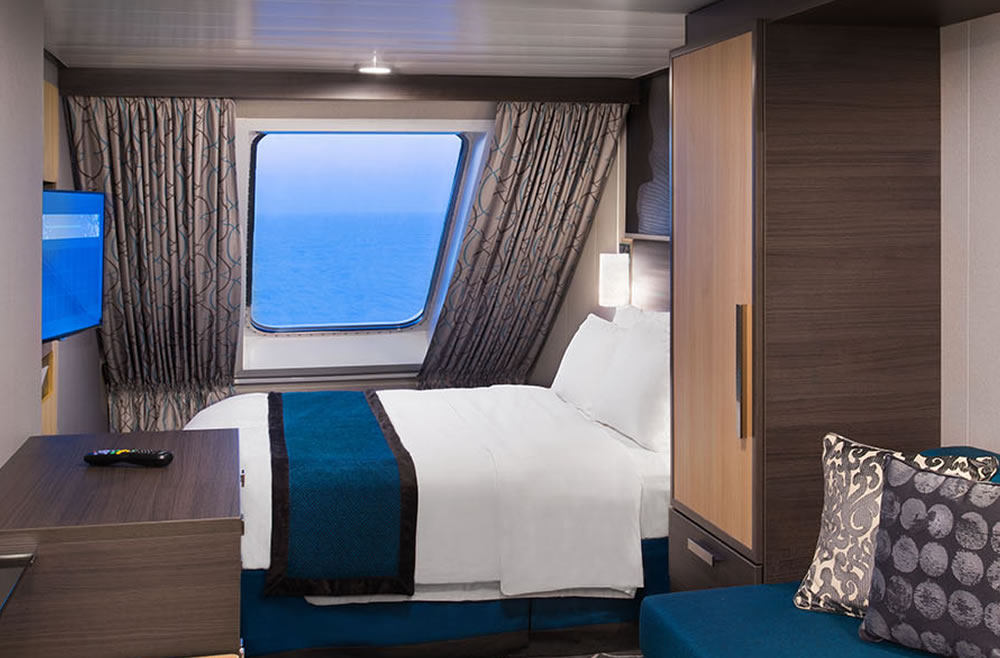Каюта з вікном "Spacious Ocean View"