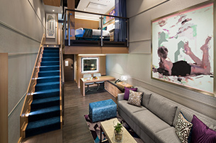 Сьют "Crown Loft Suite"