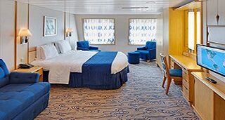 Каюта с окном "Ultra Spacious Ocean View"