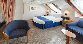 Каюта з вікном "Ultra Spacious Ocean View"