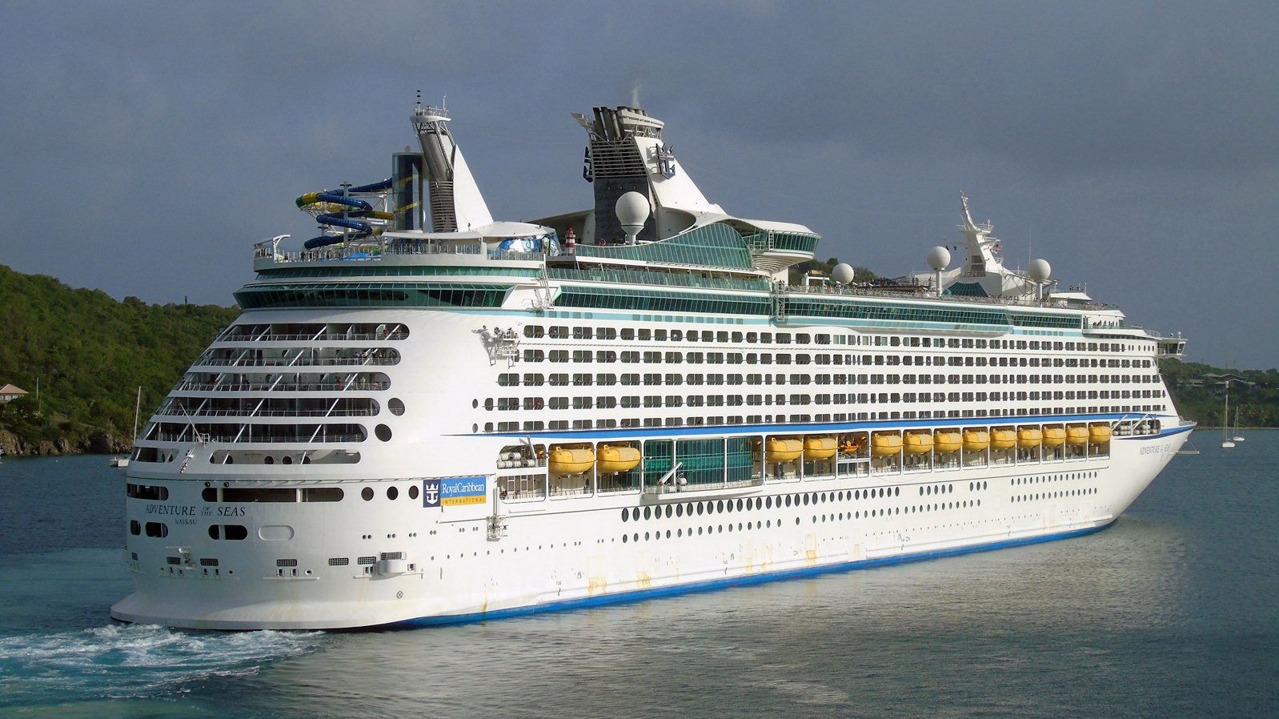 Круїзний лайнер Adventure of the Seas - Adventure of the Seas 5*