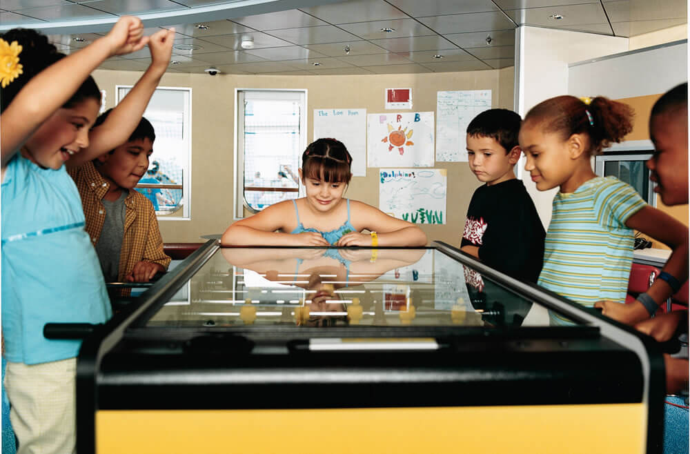 Круїзний лайнер Jewel of the Seas - Детский клуб (Foosball Kids)
