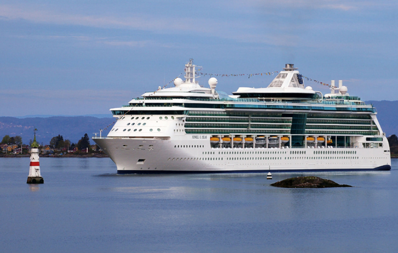 Круїзний лайнер Jewel of the Seas - Jewel of the Seas 5*