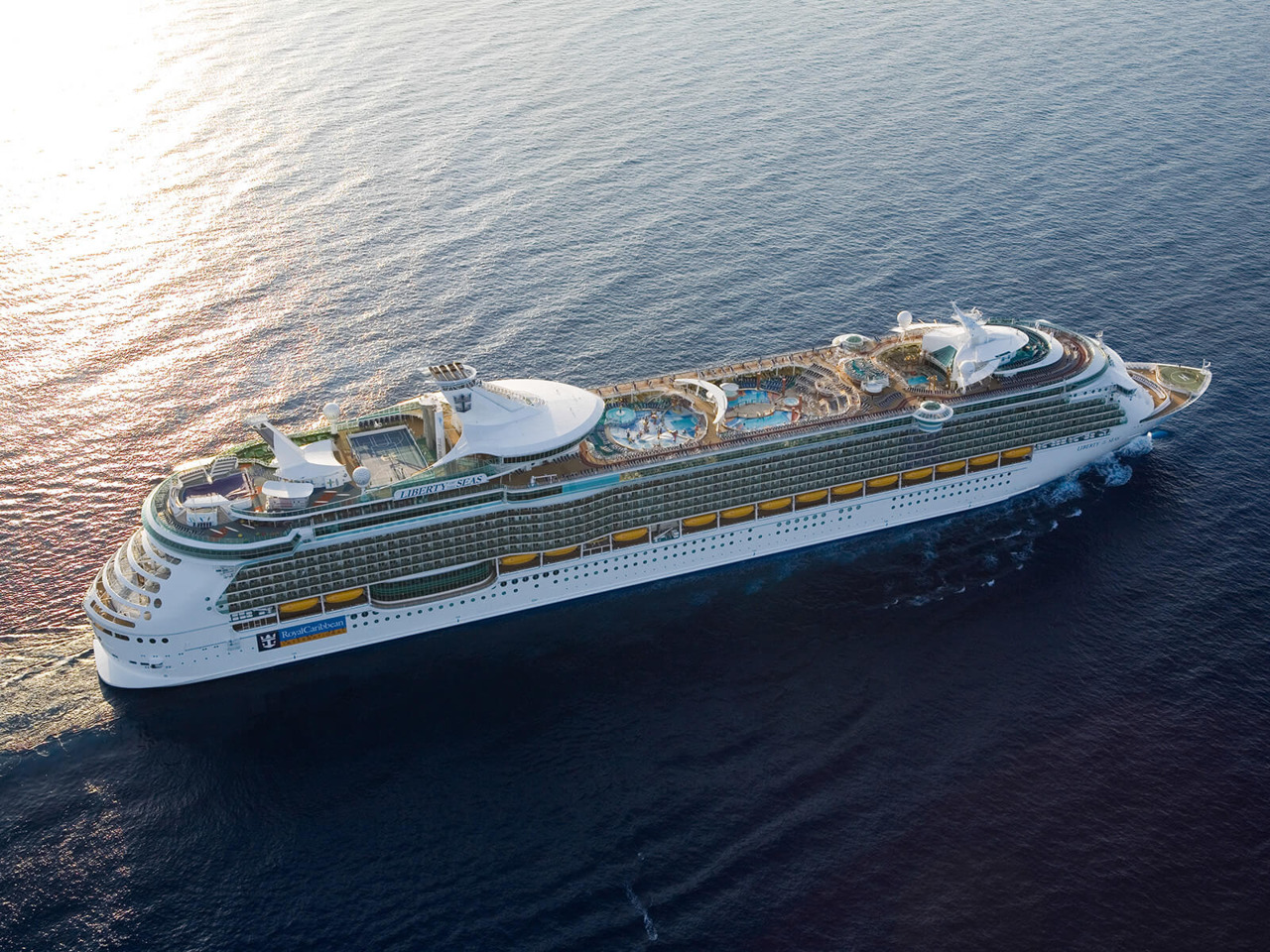 Круїзний лайнер Liberty of the Seas - Внешний вид лайнера (Exterior)