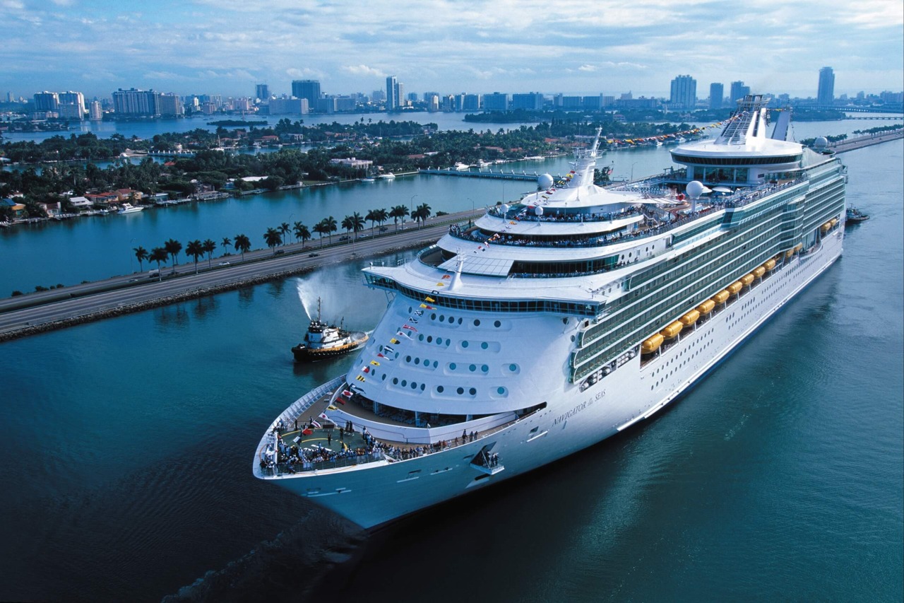 Круизный лайнер Navigator of the Seas - Navigator of the Seas 5*
