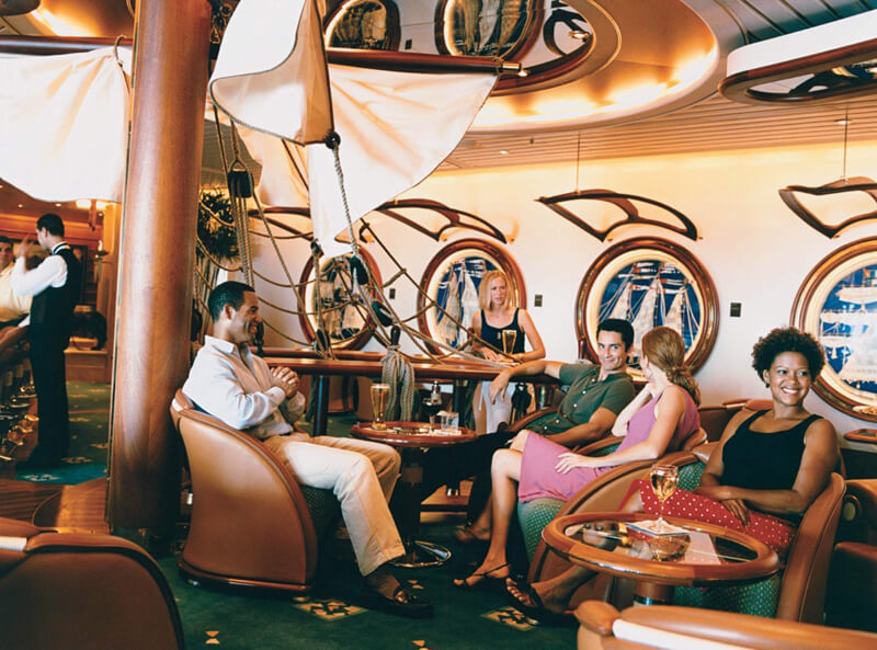 Круизный лайнер Navigator of the Seas - Шхуна-бар (Schooner Bar)