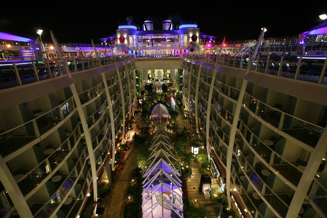 Круїзний лайнер Oasis of the Seas - Вид на Центральный парк  (Central Park)