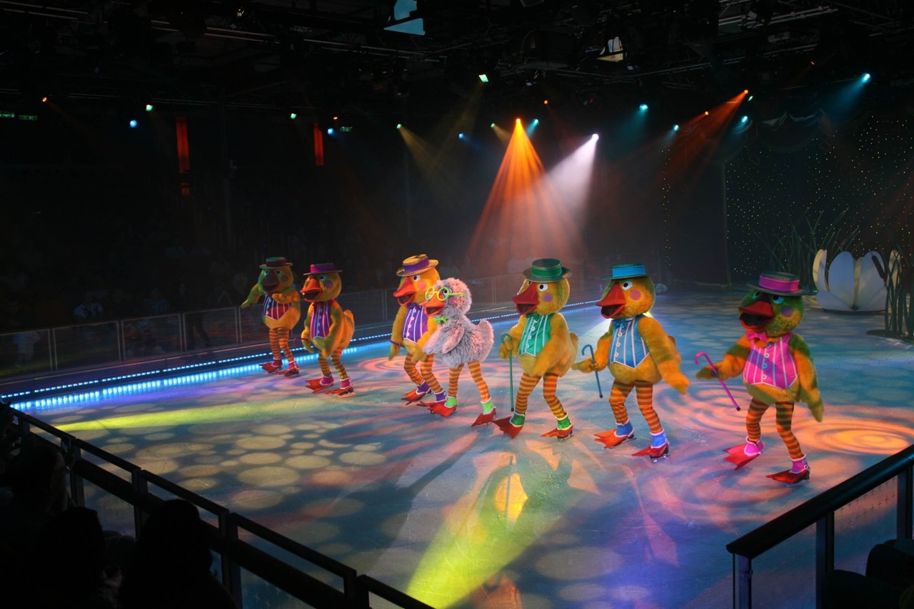 Круїзний лайнер Allure of the Seas - Шоу на льду (Ice Show)