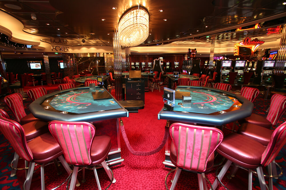Круїзний лайнер Allure of the Seas - Казино (Casino)