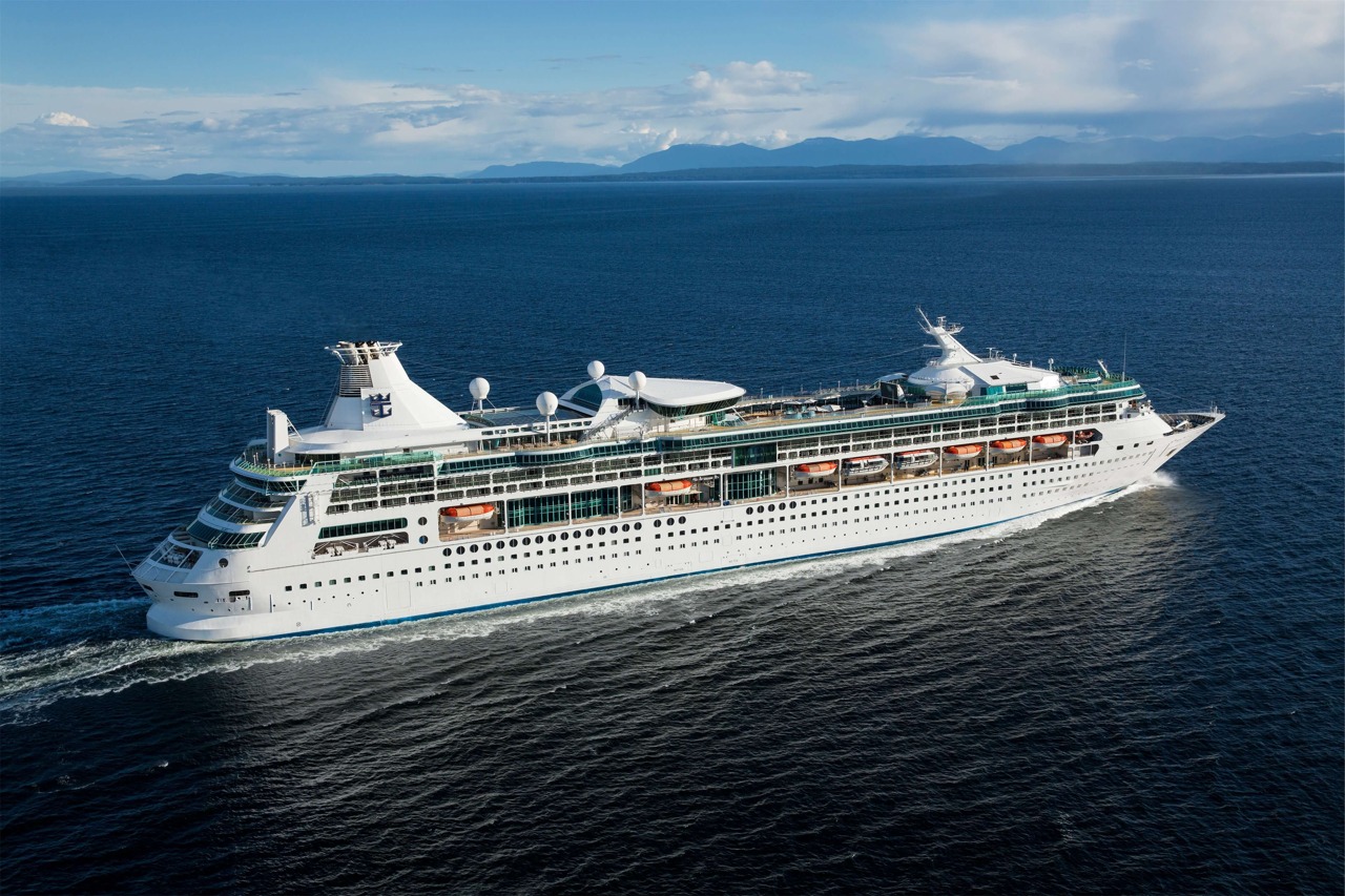 Круїзний лайнер Rhapsody of the Seas - Внешний вид лайнера (Exterior)