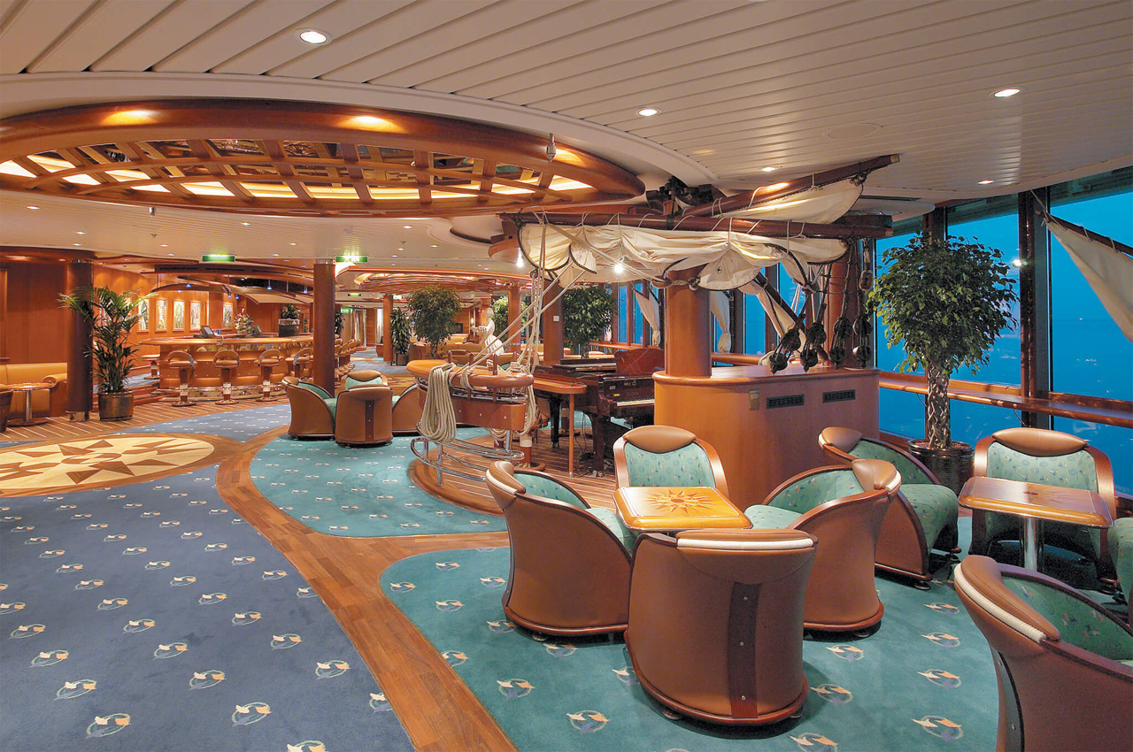 Круїзний лайнер Serenade of the Seas - Шхуна-бар (Schooner Bar)