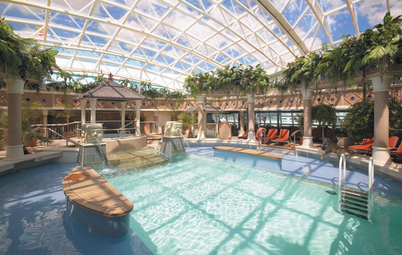 Круїзний лайнер Serenade of the Seas - Соляриум (Solarium)