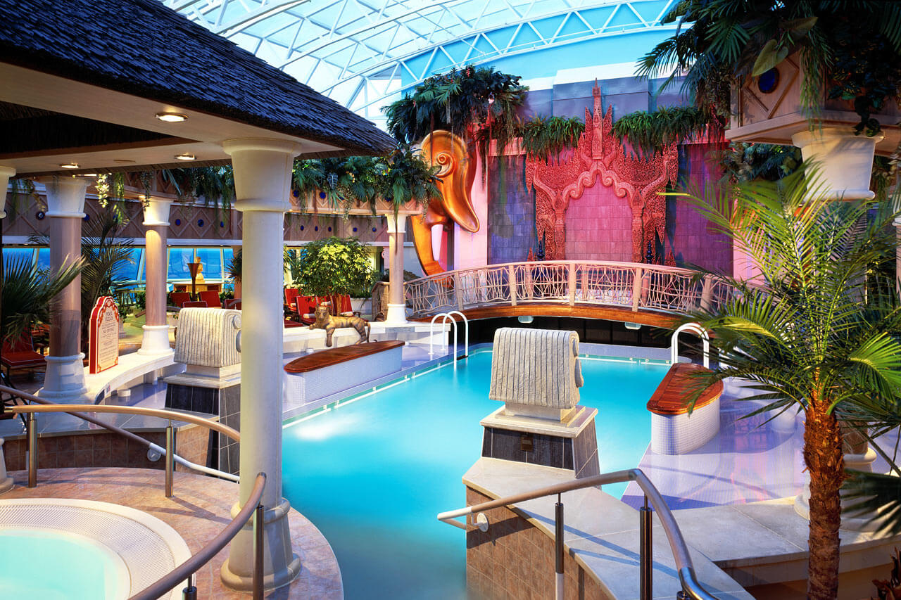 Круїзний лайнер Serenade of the Seas - Соляриум (Solarium)