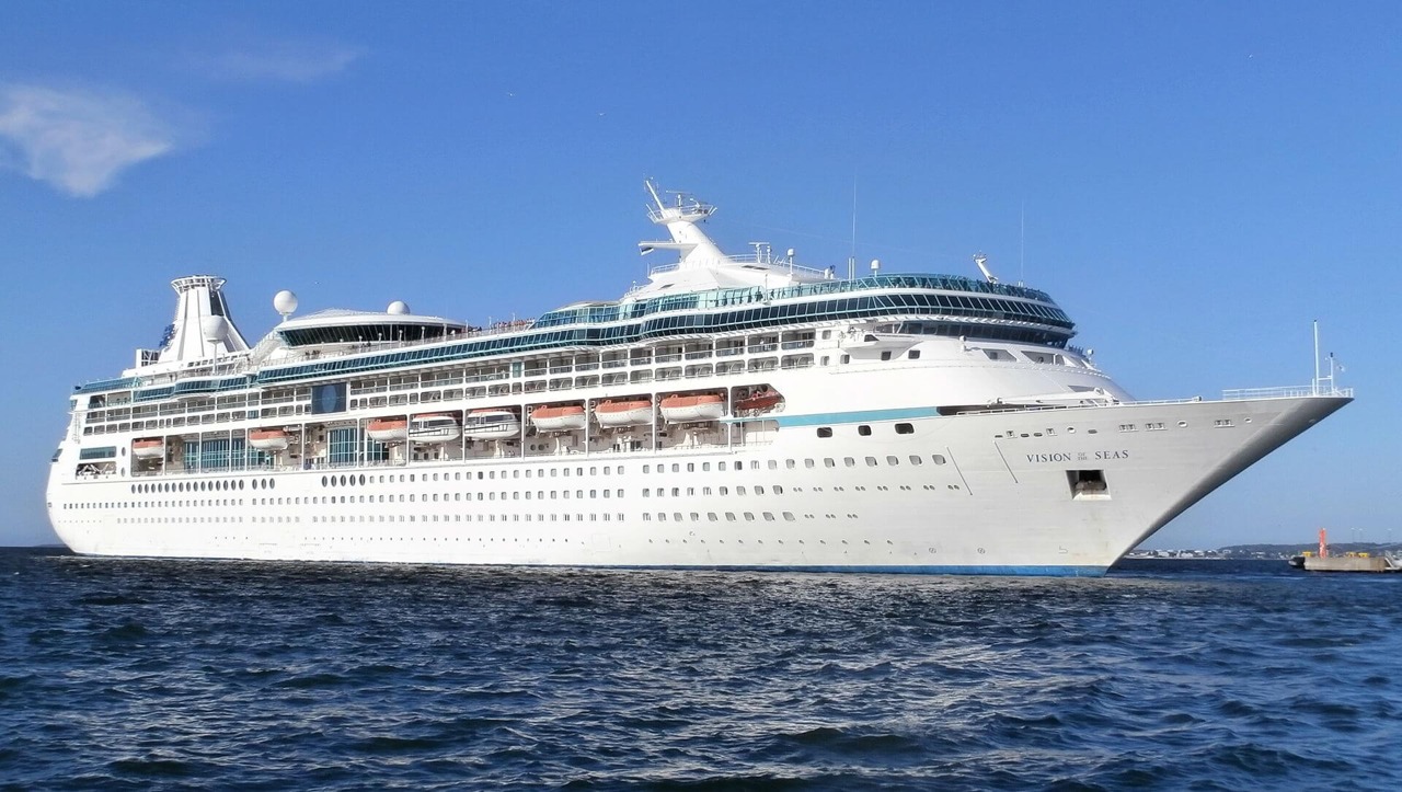 Круїзний лайнер Vision of the Seas - Vision of the Seas 5*