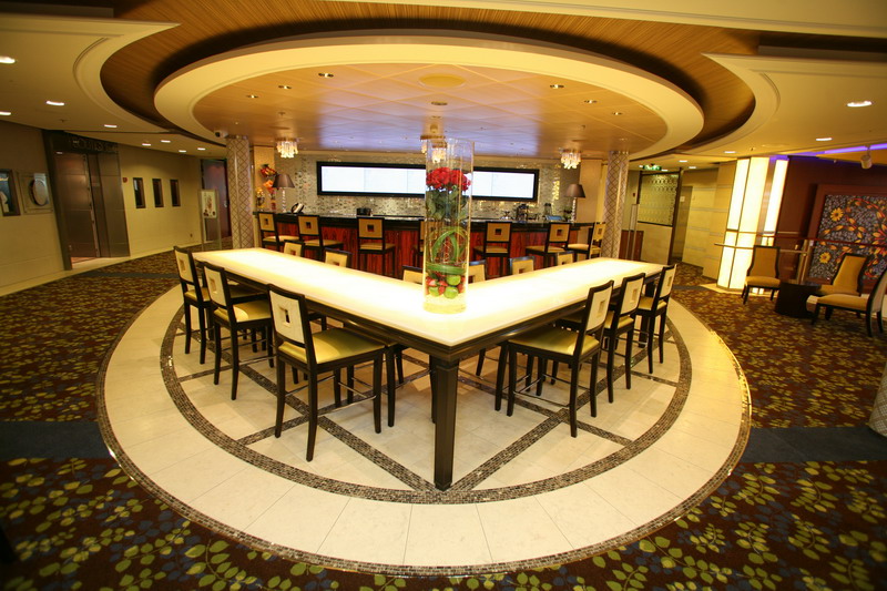Круїзний лайнер Celebrity Eclipse - Бар (Bar)