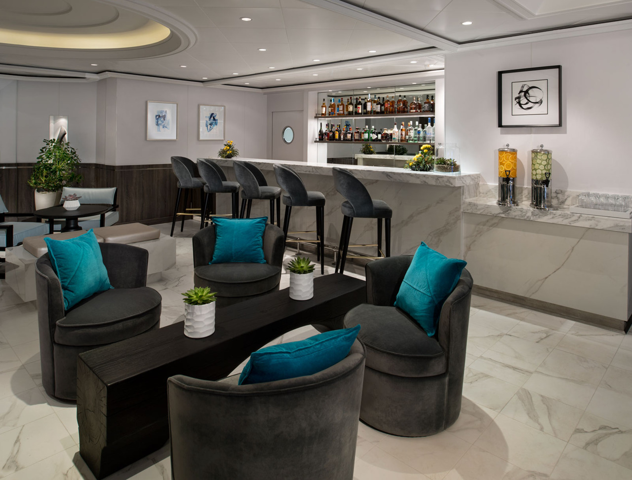 Круїзний лайнер Celebrity Equinox - EQ19-RetreatLounge2R