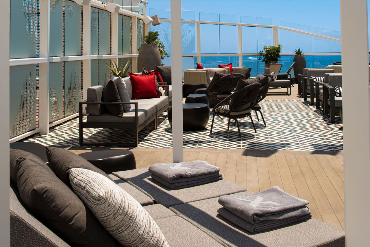 Круїзний лайнер Celebrity Equinox - EQ19-RetreatSunDeck2R