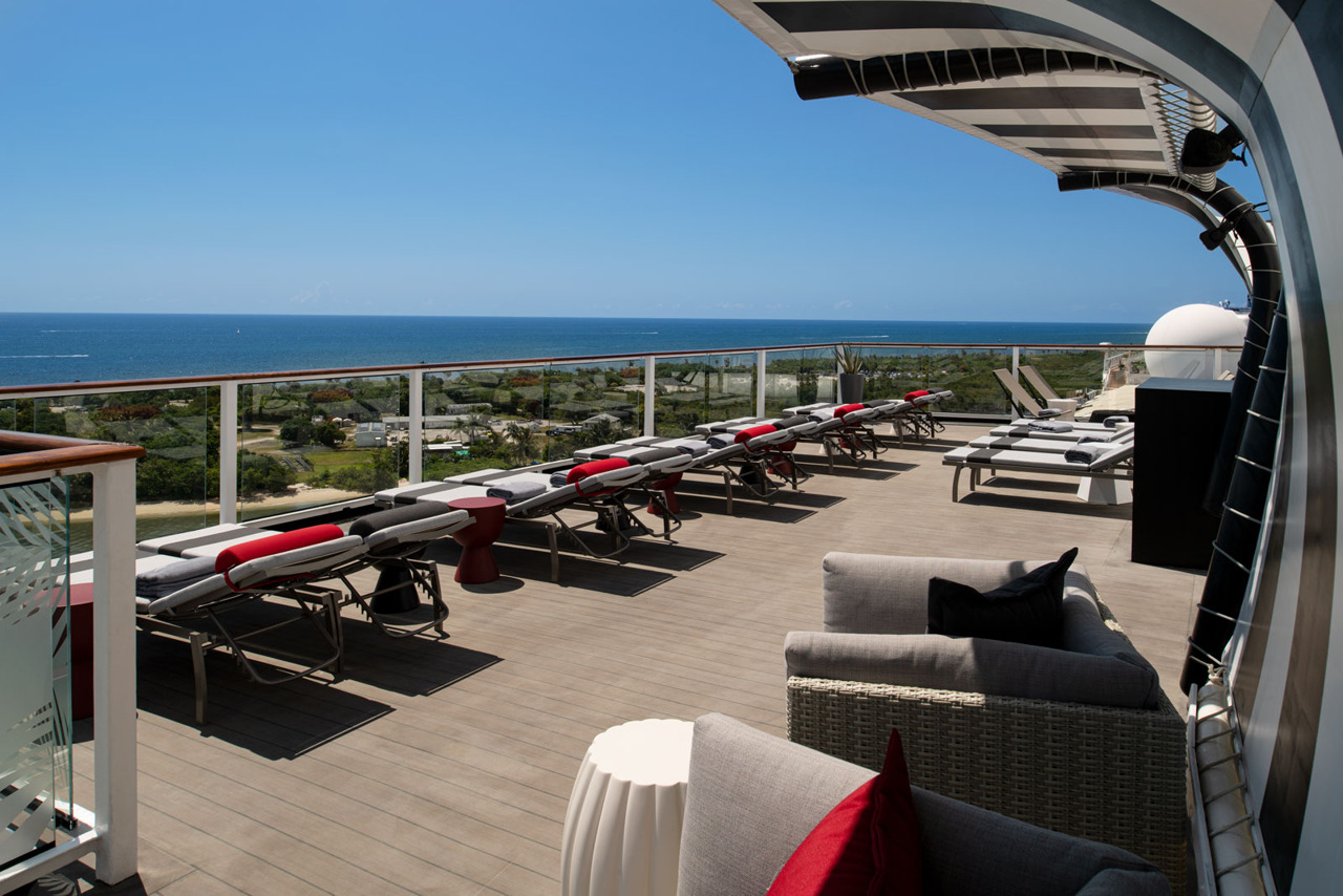 Круїзний лайнер Celebrity Equinox - EQ19-RetreatSunDeck5R