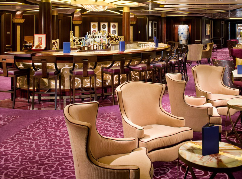 Круїзний лайнер Celebrity Equinox - Салон Ensemble (Ensemble Lounge)