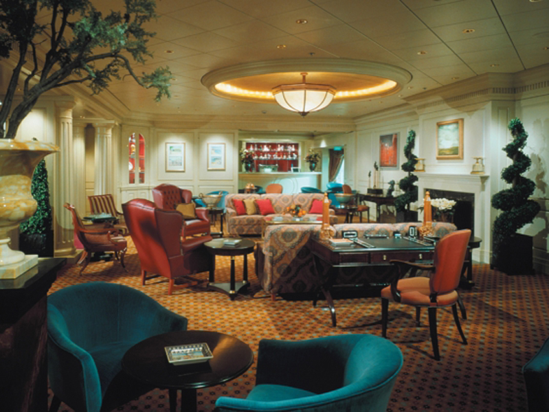 Круїзний лайнер Celebrity Infinity - Клуб Michaels (Michaels Club)