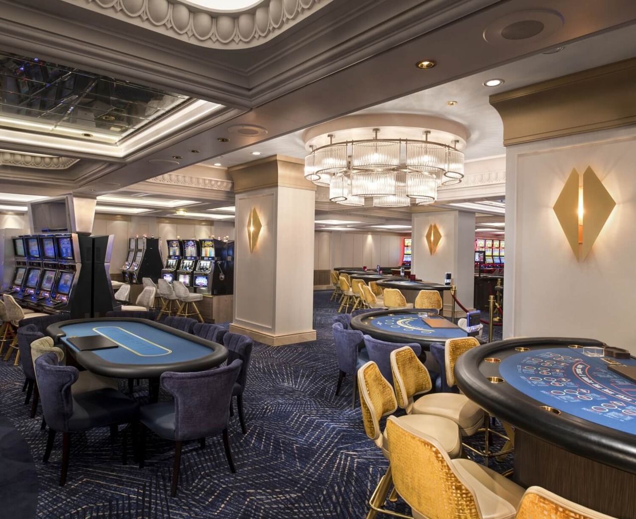 Круїзний лайнер Celebrity Millennium - ML19-FortunesCasinoR