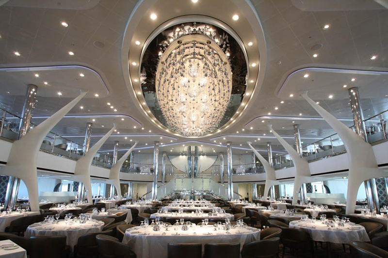 Круїзний лайнер Celebrity Reflection - Основной ресторан Opus Dining Room