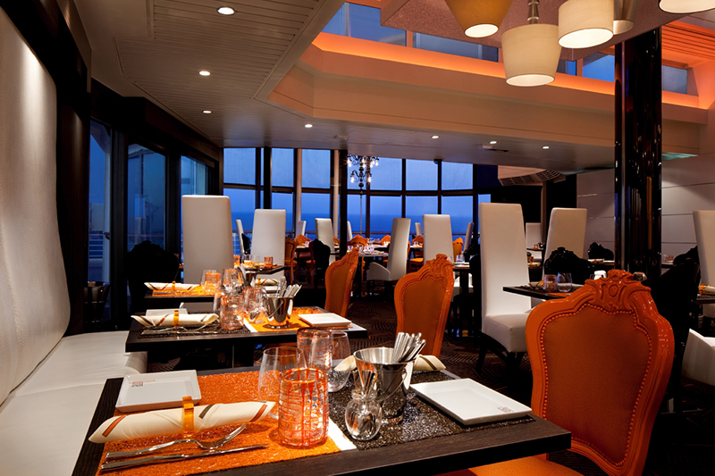 Круїзний лайнер Celebrity Reflection - Эксклюзивный ресторан Qsine