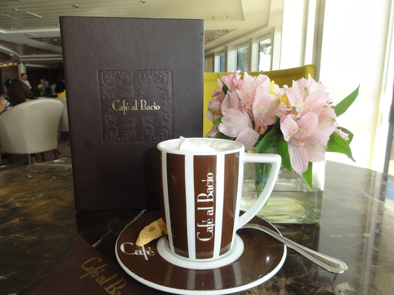 Круїзний лайнер Celebrity Reflection - Кофейня Cafe al Bacio