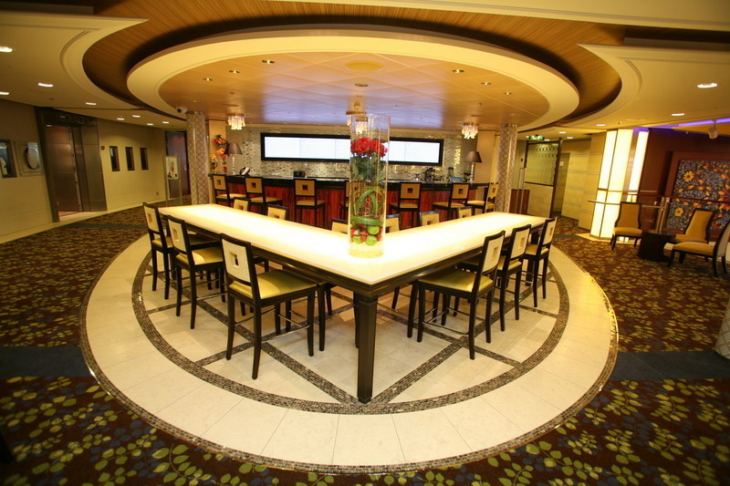 Круїзний лайнер Celebrity Silhouette - Бар (Bar)