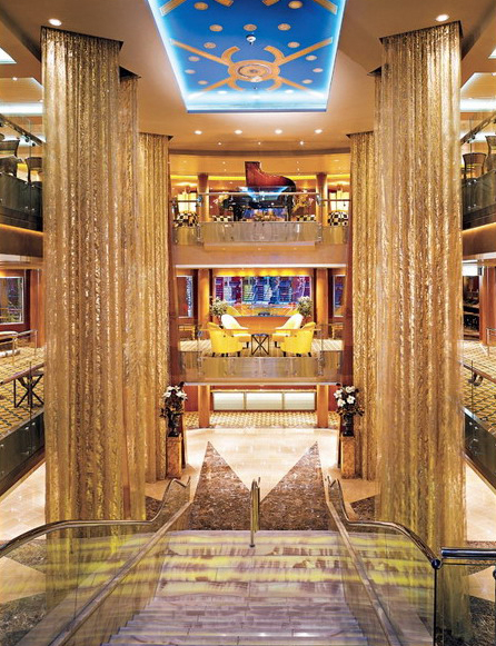 Круїзний лайнер Celebrity Summit - Атриум (Grand Foyer)