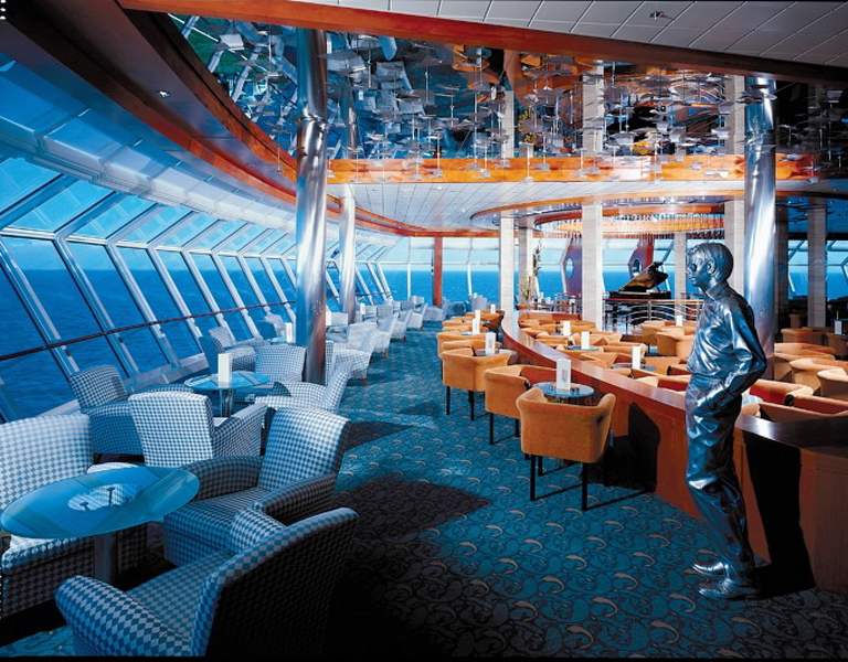 Круїзний лайнер Celebrity Summit - Ночной клуб (Reflections Nightclub)
