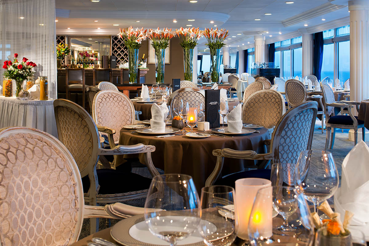 Круїзний лайнер Azamara Journey - Ресторан (Aqualina)