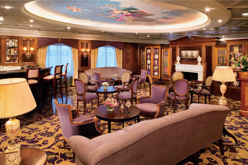 Круїзний лайнер Azamara Journey - Мартини бар (Martini Bar)