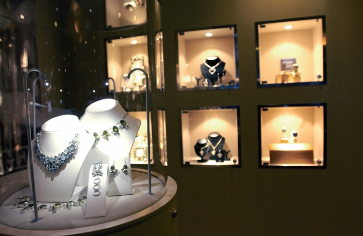 Круїзний лайнер Azamara Journey - Галерея бутиков (Boutique)