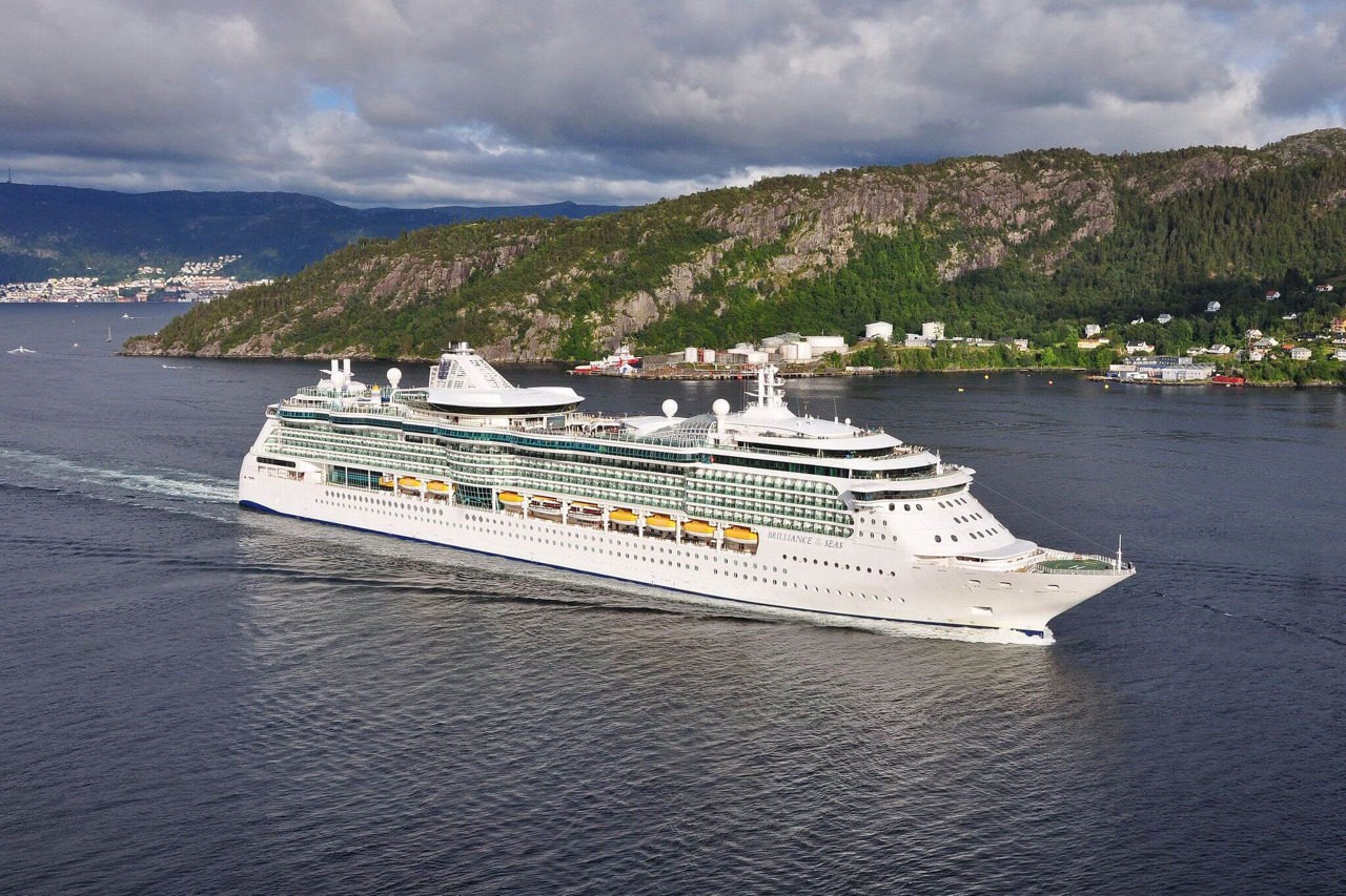 Круїзний лайнер Brilliance of the Seas - Внешний вид лайнера (Exterior Side)
