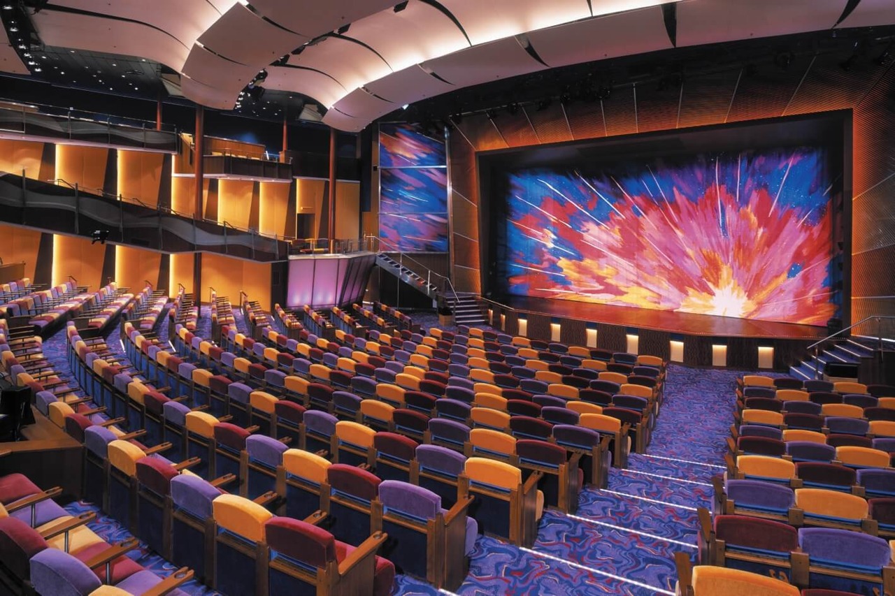 Круїзний лайнер Brilliance of the Seas - Театр (Theater)