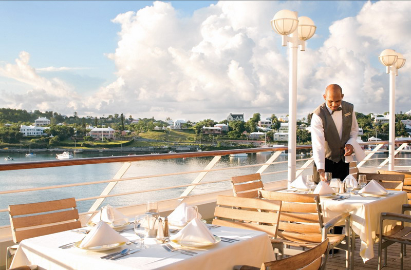 Круїзний лайнер Azamara Quest - Ресторан на открытой палубе (Breeza)