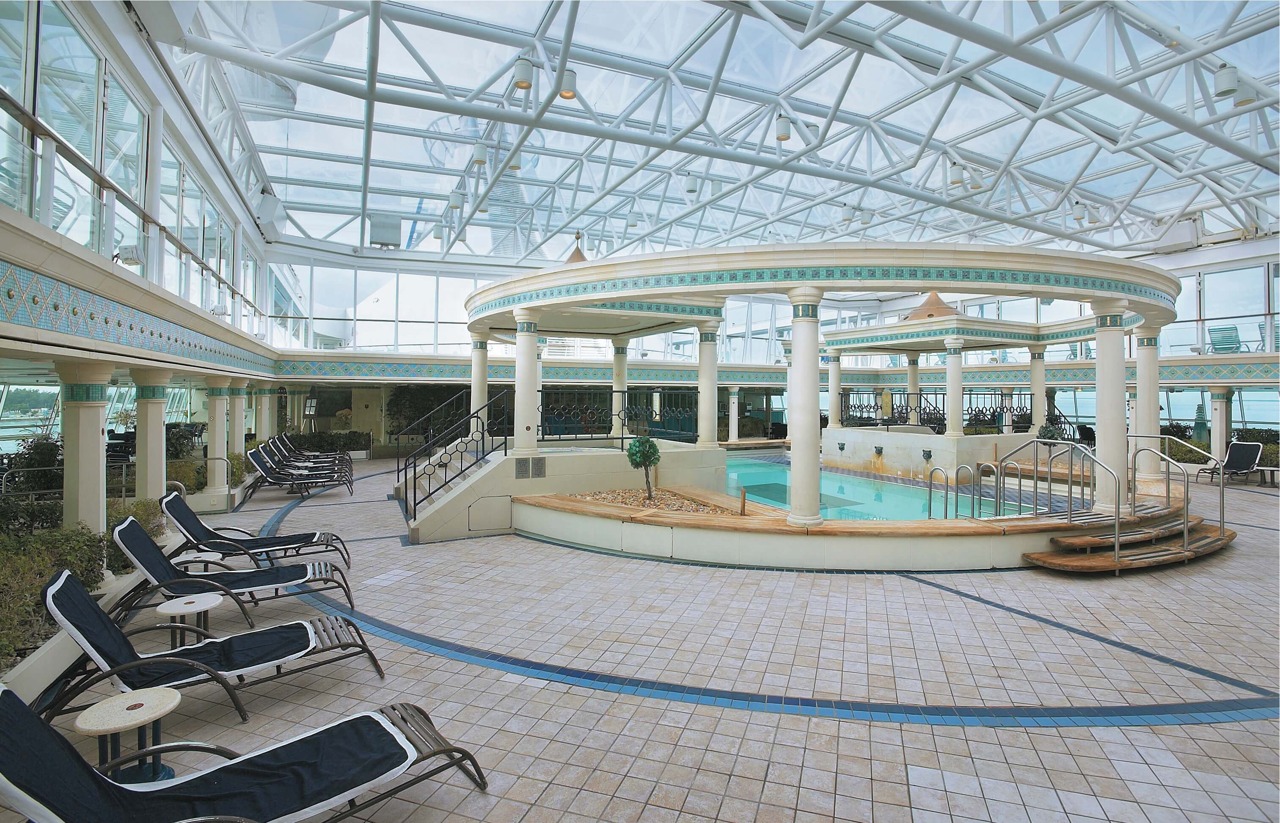 Круизный лайнер Enchantment of the Seas - Соляриум (Solarium)