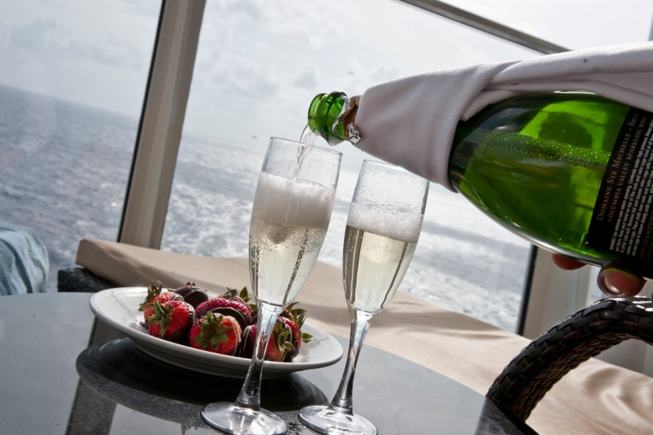 Круїзний лайнер Spectrum of the Seas - Suite