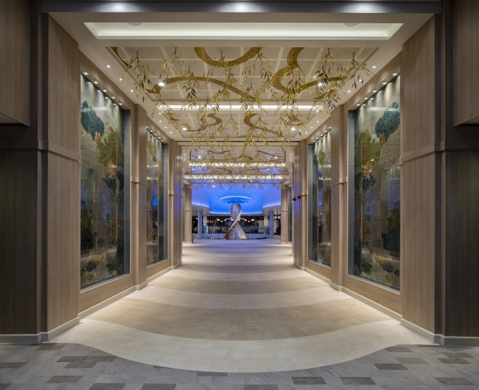 Круїзний лайнер Spectrum of the Seas - TheVia