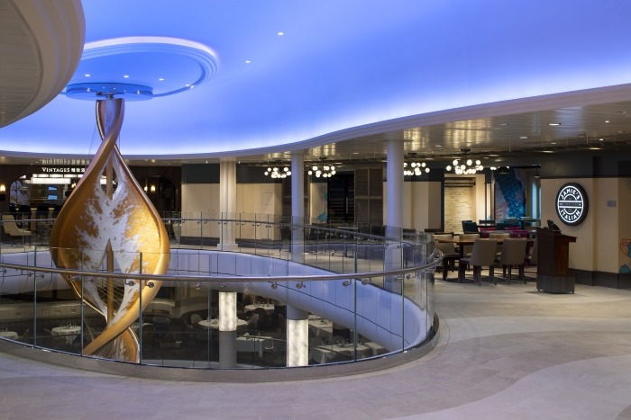 Круїзний лайнер Spectrum of the Seas - Via