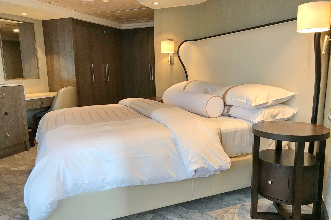 Круїзний лайнер Azamara Pursuit - Stateroom