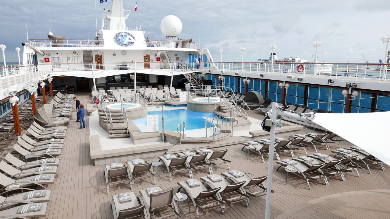 Круїзний лайнер Azamara Pursuit - Pool