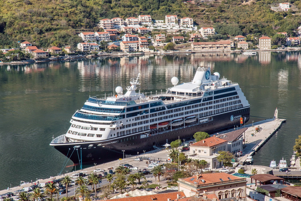 Круїзний лайнер Azamara Pursuit - Azamara Pursuit