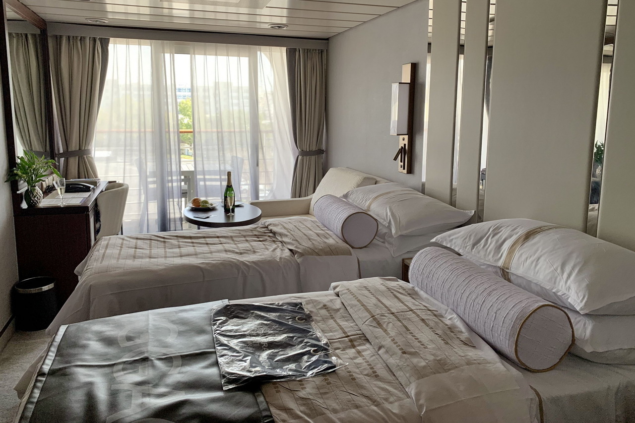 Круїзний лайнер Azamara Pursuit - Stateroom