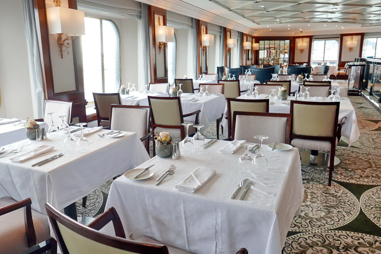 Круїзний лайнер Azamara Pursuit - Restaurant