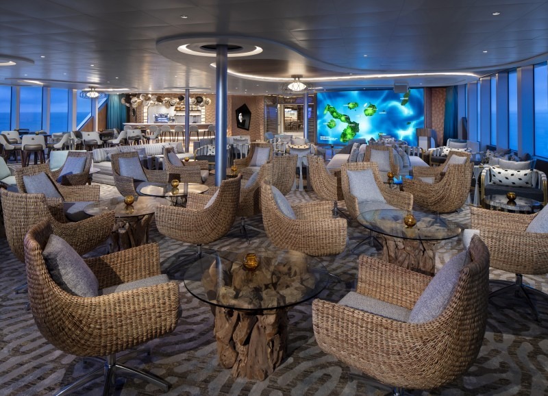 Круїзний лайнер Celebrity Flora - Discovery Lounge 